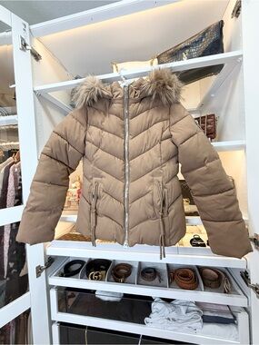 Women’s Taupe Tan Brown Puffer Jacket Coat with Faux Fur Trim